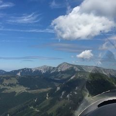 Flugwegposition um 11:32:08: Aufgenommen in der Nähe von Gemeinde Turnau, Österreich in 1647 Meter